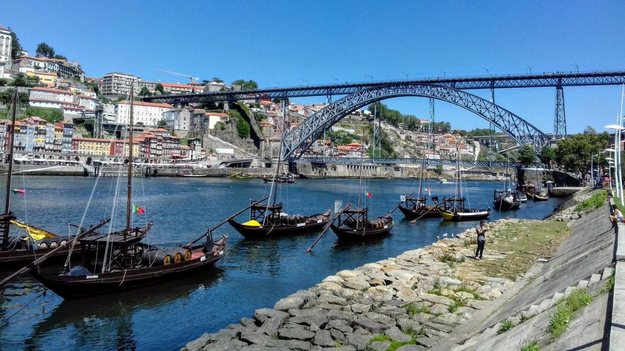Oporto Delight 1 Luxury Apartment In Historic Center With Balcony Max 4 P מראה חיצוני תמונה